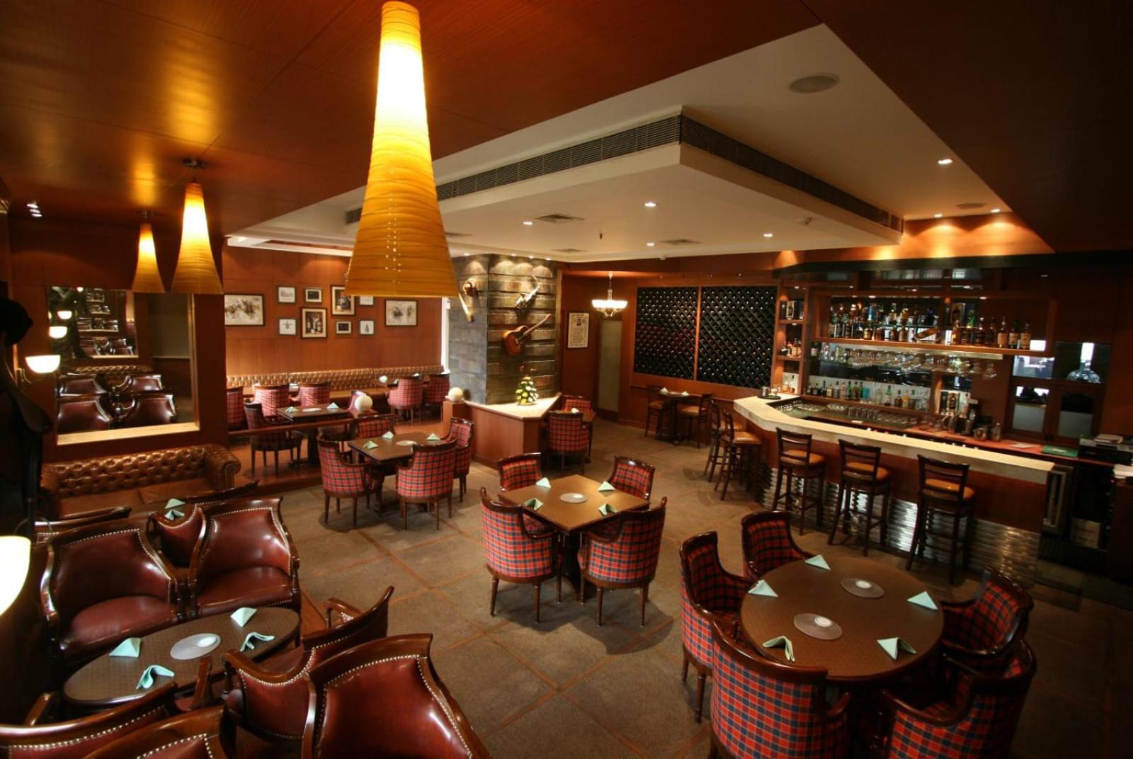 Hotel Oxmo Delhi Airport